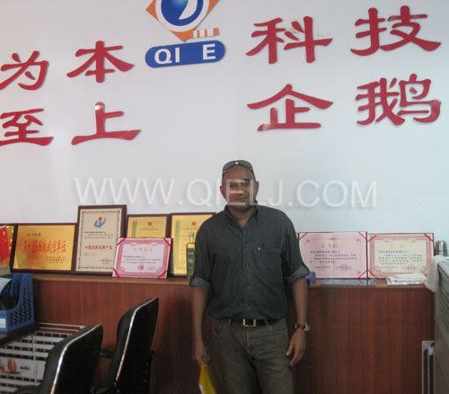 2011年7月25日，外國友人參觀考察我公司！明經(jīng)理等接待并陪同參觀！(圖1)