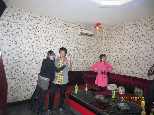 2011年10月，鄭州企鵝糧油機(jī)械有限公司--外貿(mào)部，十一國慶節(jié)團(tuán)體活動！(圖7)