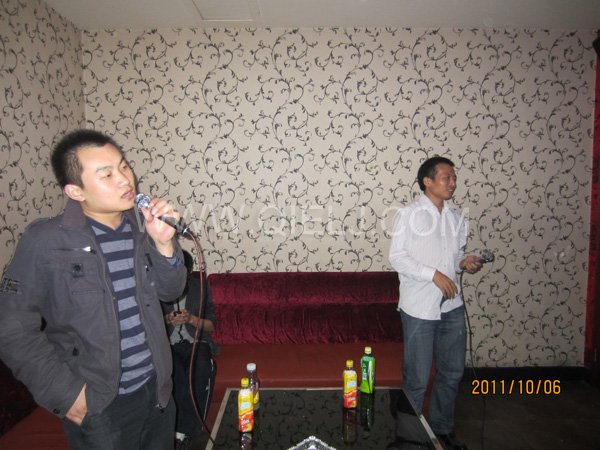 2011年10月，鄭州企鵝糧油機(jī)械有限公司--外貿(mào)部，十一國慶節(jié)團(tuán)體活動！(圖8)